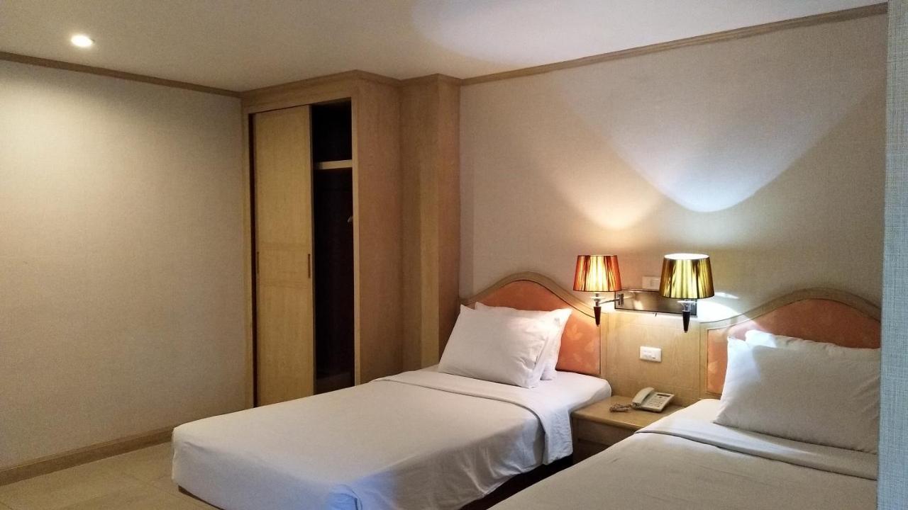 Dt Hotel - Pratunam バンコク都 エクステリア 写真